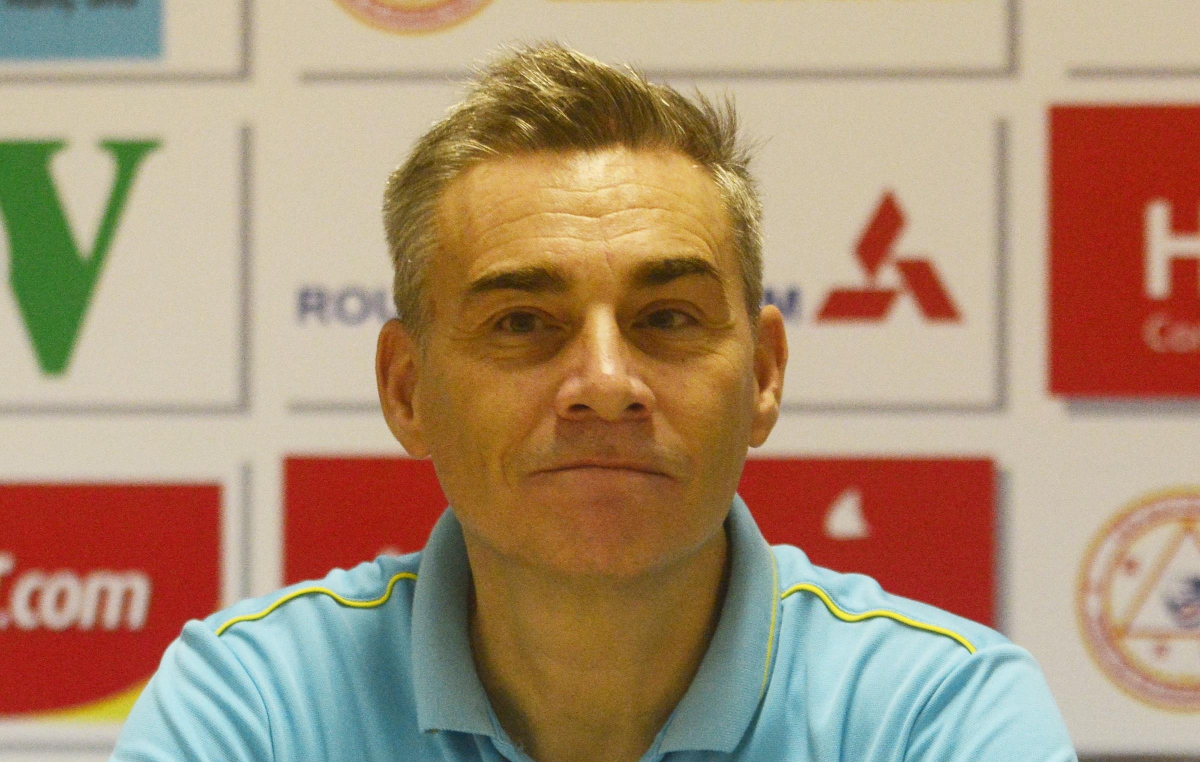 HLV Miguel tiet lo cong thuc giup tuyen futsal Viet Nam ha Myanmar hinh anh