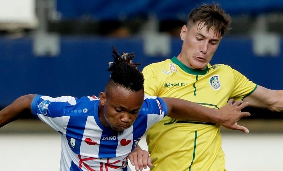 SC Heerenveen tu choi nha cau thu cho tuyen U23 Nigeria hinh anh