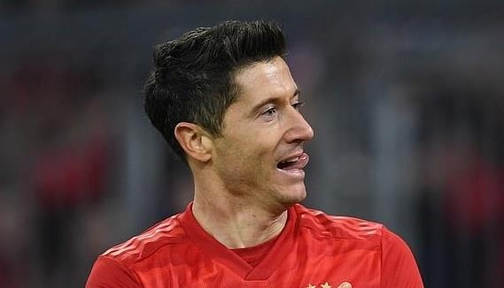 Lewandowski ruc sang, Bayern nhan chim Dortmund hinh anh