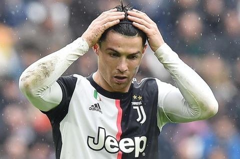 Ly do Ronaldo vang mat o gala Qua bong Vang 2019 hinh anh