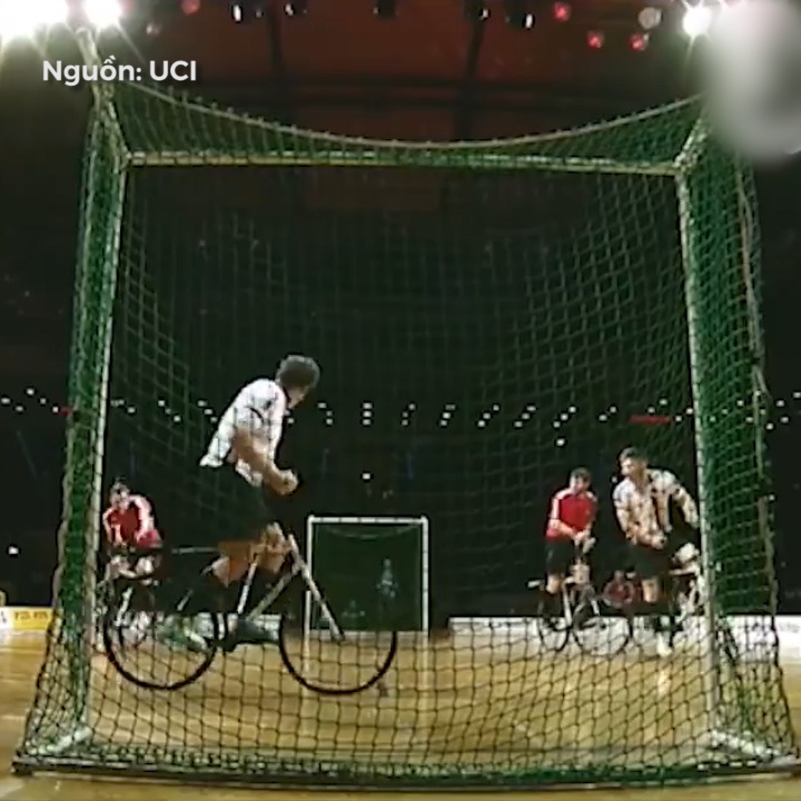 Neu mon bong da nay co o Viet Nam thi U23 co vo dich? hinh anh