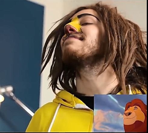 Thanh nien cosplay phim noi tieng theo phong cach 'nha ngheo' hinh anh