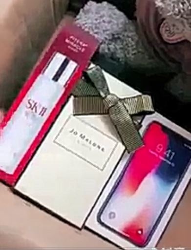 Phong trao 'goi y' nhung hop qua doc cho ngay Valentine hinh anh