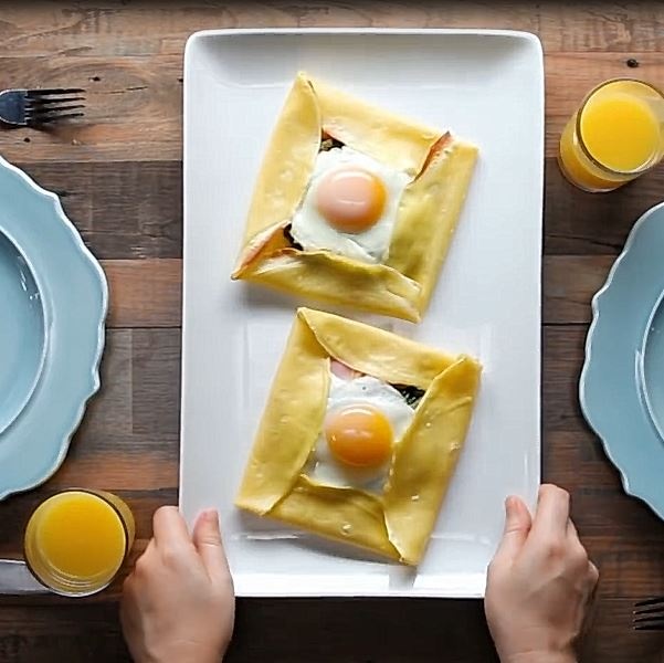 Cach lam banh crepe trung ngon tuyet cho bua sang hinh anh