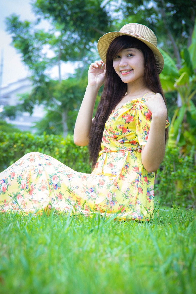 He lo ban giam khao Nu sinh Viet Nam duyen dang hinh anh