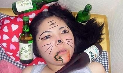 Dung ngu khi lu ban con thuc hinh anh