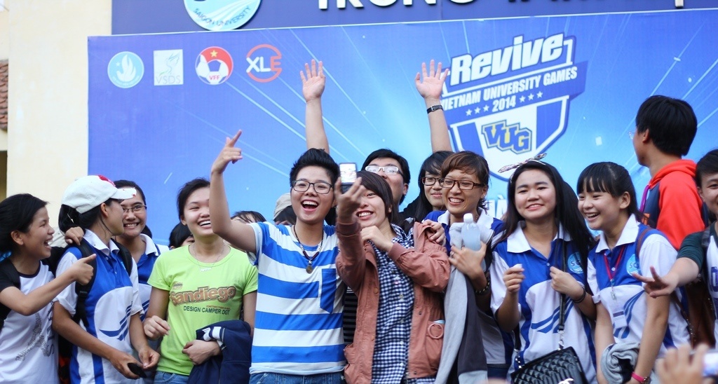 Tinh than mau lua va nhiet huyet cua Revive VUG 2014 hinh anh