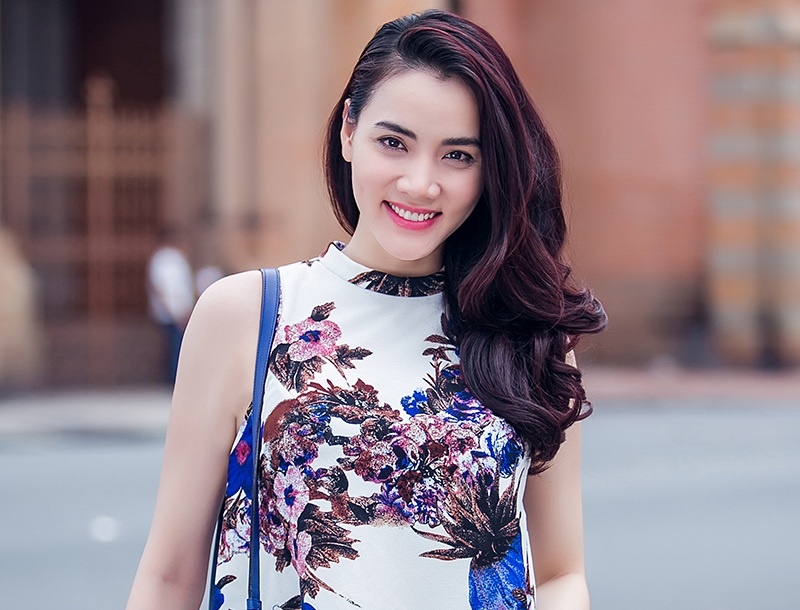 Trang Nhung: 'Se song mai voi dien anh den cuoi doi' hinh anh