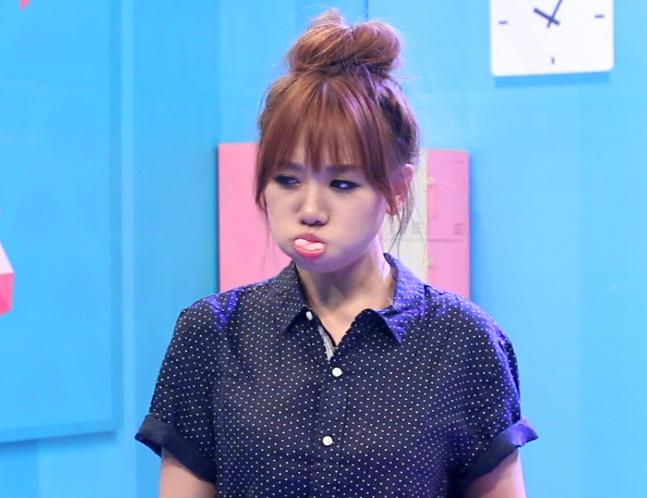 Pho, Hari Won, Hoang Yen Chibi tham gia thu thach ngon keo hinh anh