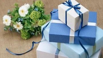 Goi y tang qua Ngay cua Me theo cung Hoang Dao hinh anh