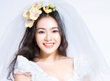Anh cuoi xinh dep cua ban sao Ha Tang hinh anh
