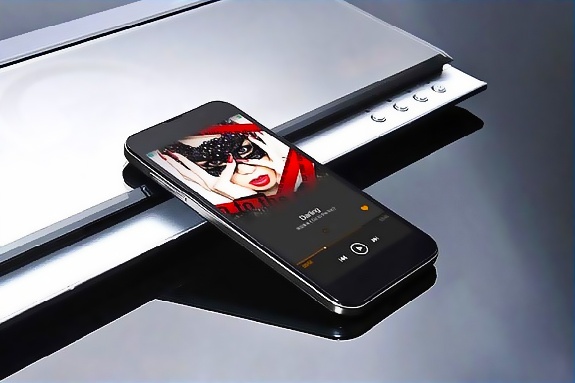 Smartphone gia re len ngoi hinh anh