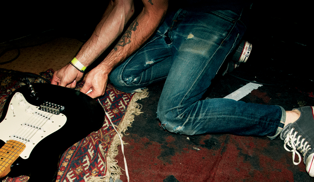 4 rock band tu hoi trong dem nhac o TP. HCM hinh anh