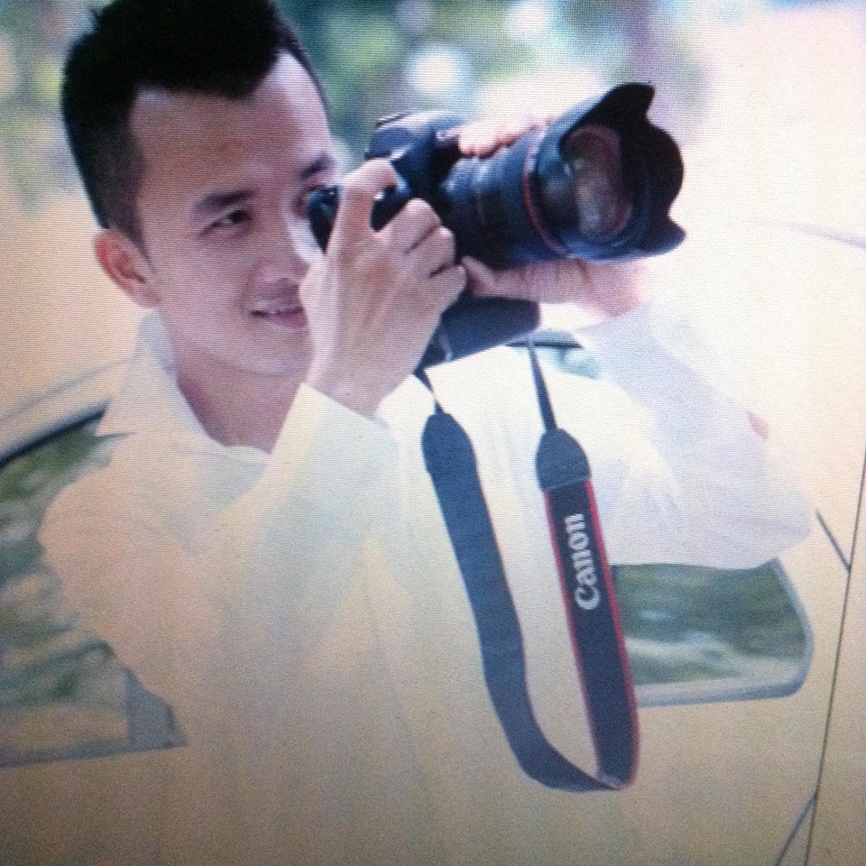 Canh cua cho gioi tre dam me nghe DJ hinh anh