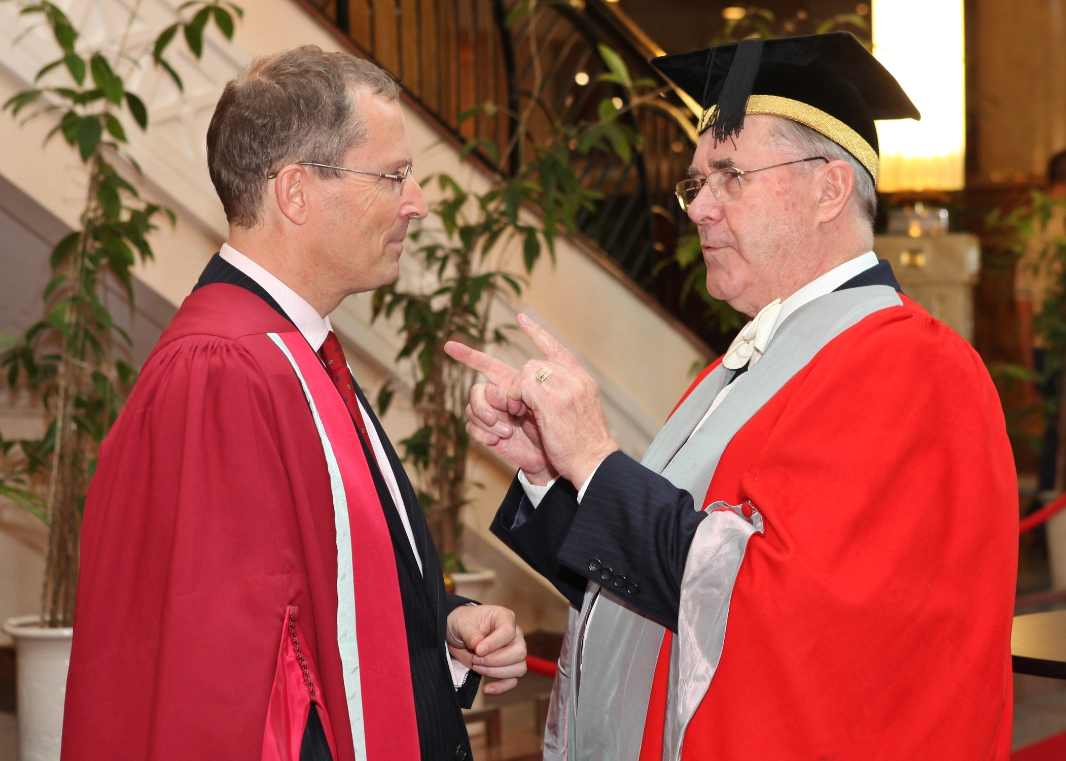 Loi the cua chuong trinh dao tao cu nhan nuoc ngoai tai VN hinh anh