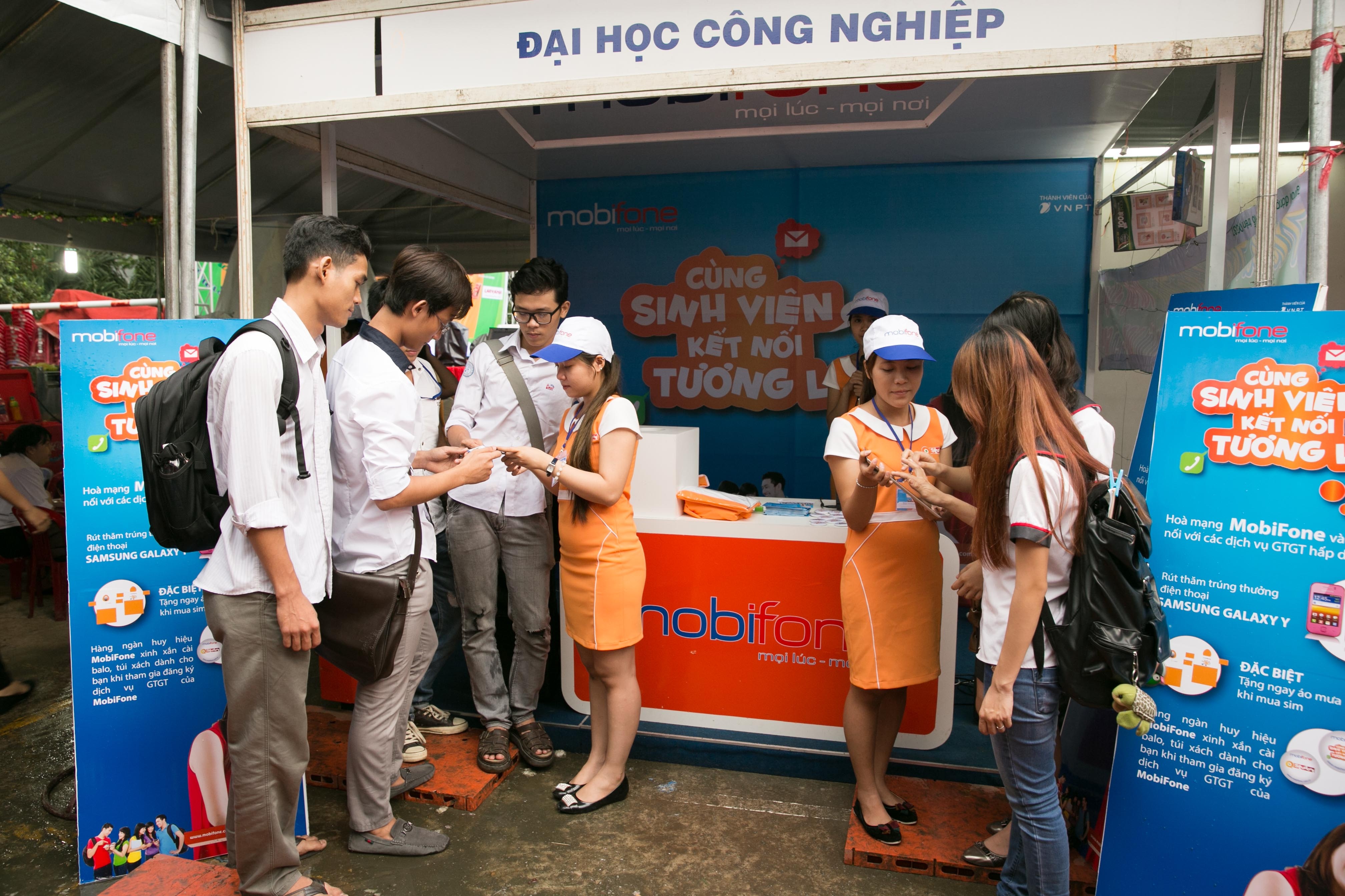 'Cam nang sinh ton' cho tan sinh vien hinh anh