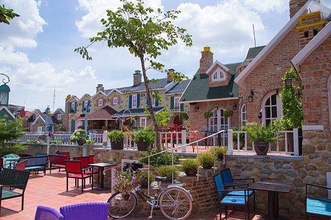 Khong gian dep va lang man o City House Cafe hinh anh