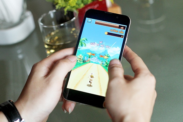 Nhung loi ich cua smartphone RAM 2GB hinh anh