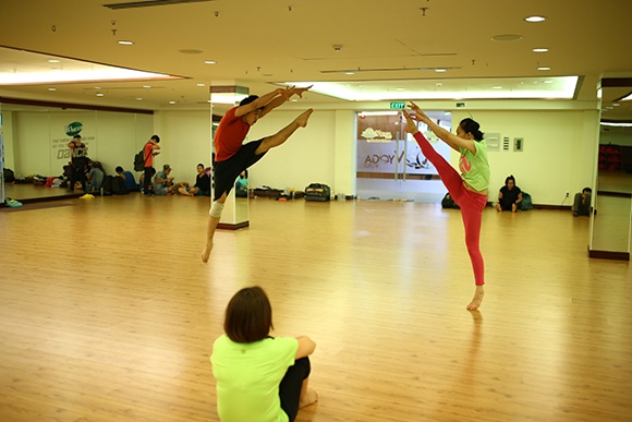 Cuoc dua nuoc rut cua top 6 'Thu thach cung buoc nhay' hinh anh