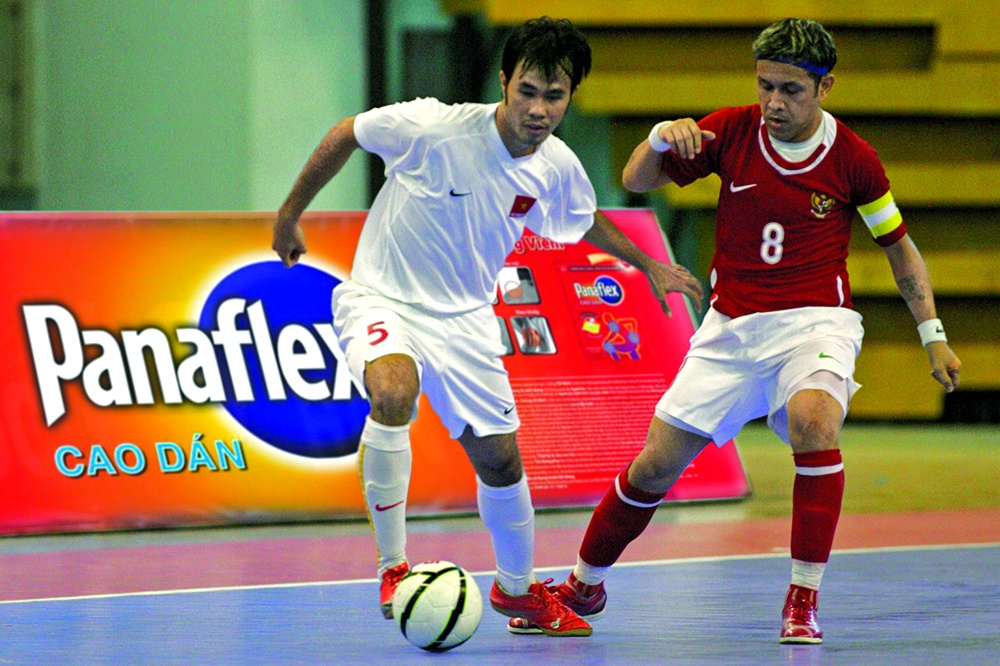 Giai Futsal quoc te 'hoi tu tinh hoa bong da' hinh anh