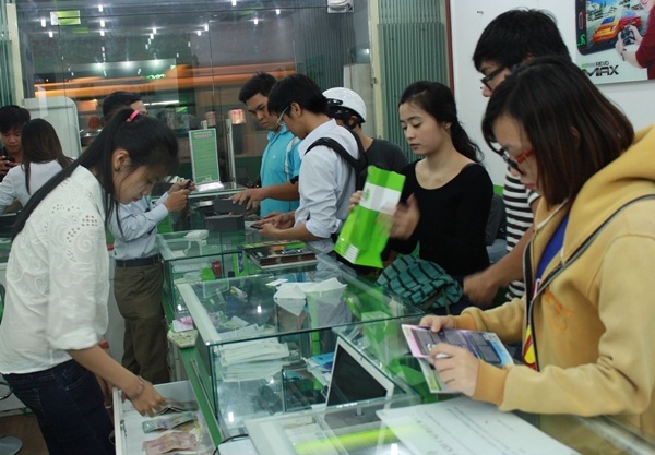 HKPhone hua hen bung no voi cuoc cach mang moi hinh anh