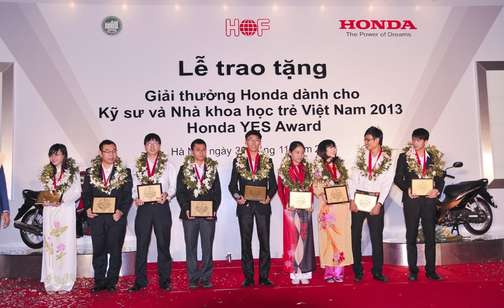 Giai thuong Honda danh cho ky su va nha khoa hoc tre VN hinh anh
