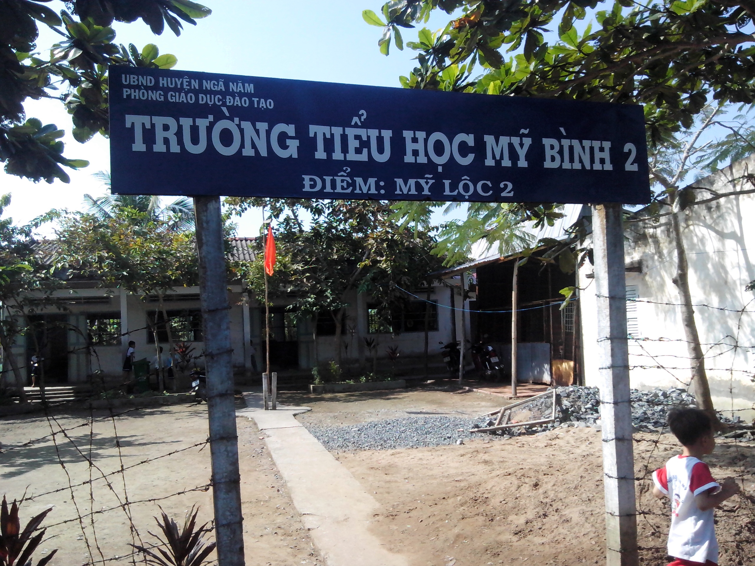 FrieslandCampina VN tong ket san luong thu mua sua tuoi 2013 hinh anh