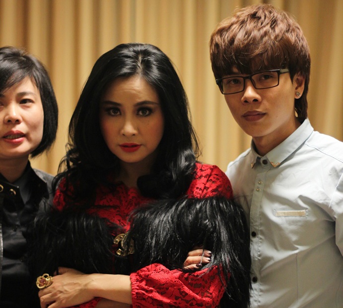 Kham pha hau truong lam dep o liveshow 'Canh cung' hinh anh