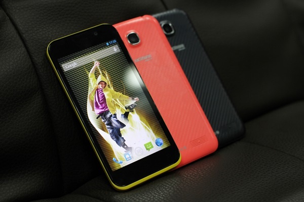 Smartphone RACER chinh phuc dan van phong hinh anh