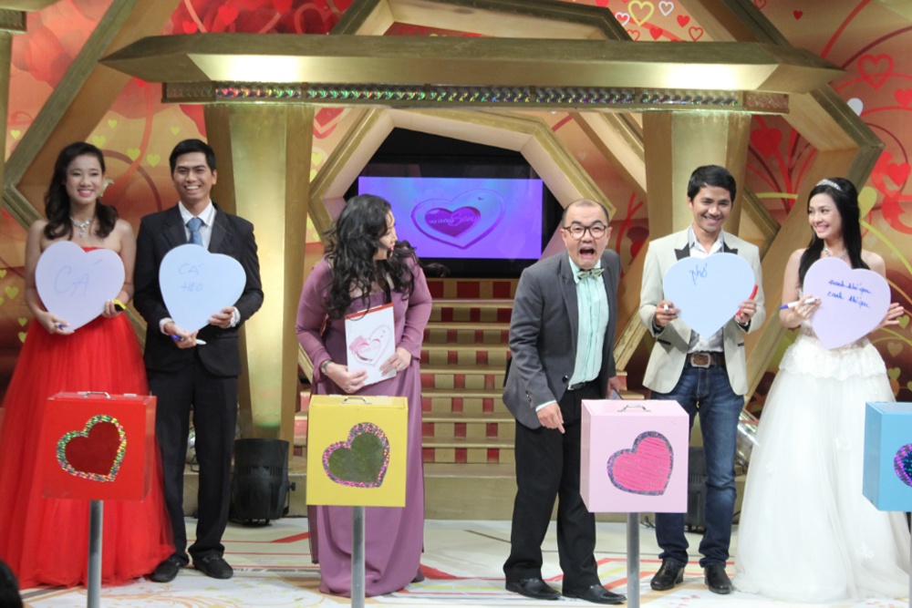 Cau chuyen vo chong va 'nhan vat thu ba' hinh anh