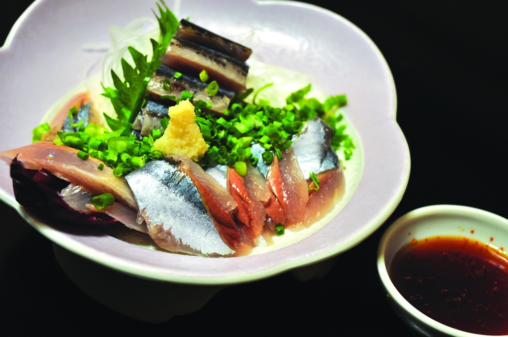 Thuong thuc ca sanma Nemuro tai Viet Nam hinh anh