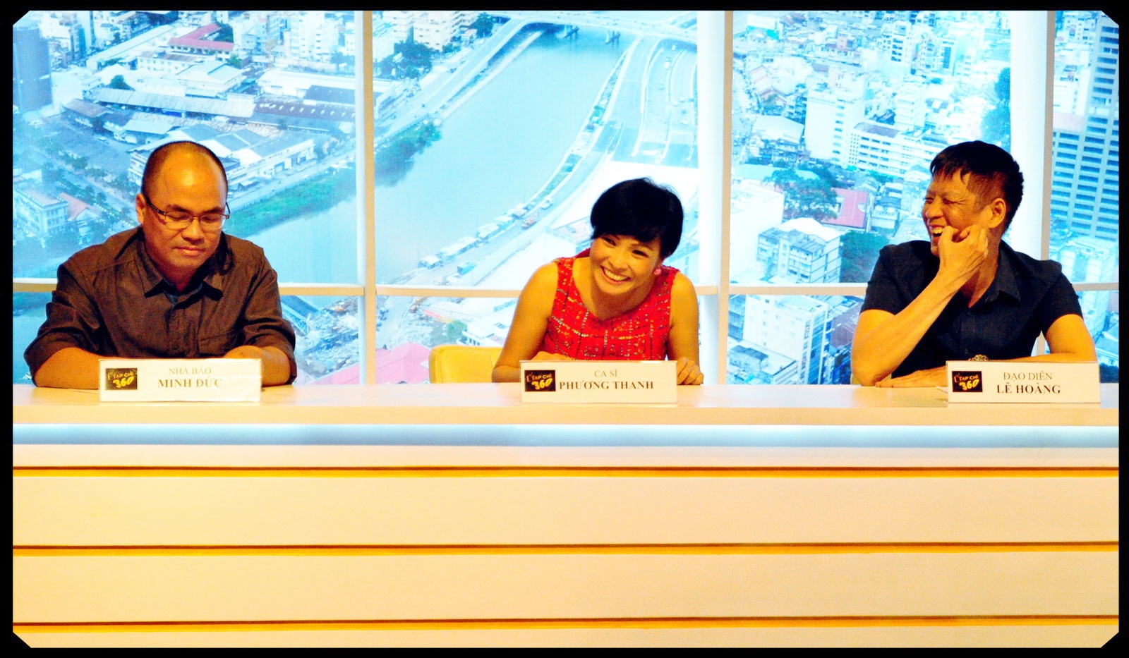 Phuong Thanh truyen nghe cho ca si tre tren 'Tap chi 360' hinh anh