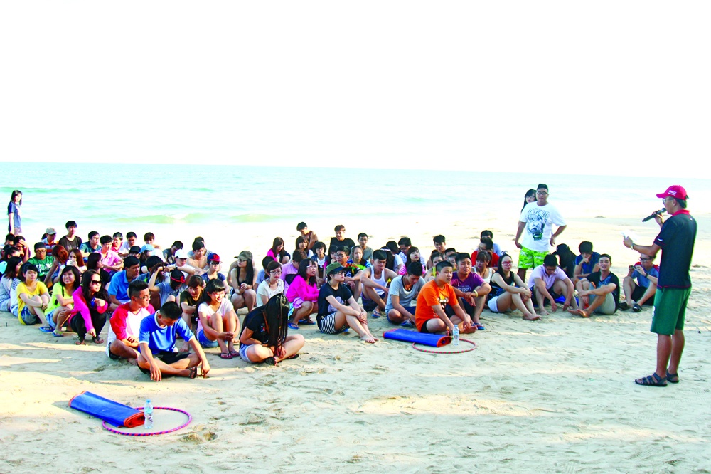 Suc hut tu nganh quan tri dich vu du lich va lu hanh hinh anh