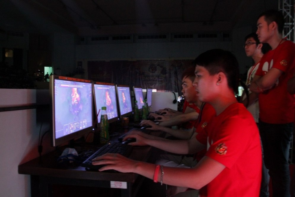 'Giai dau 3 ty 2014' lam nong eSport Viet hinh anh