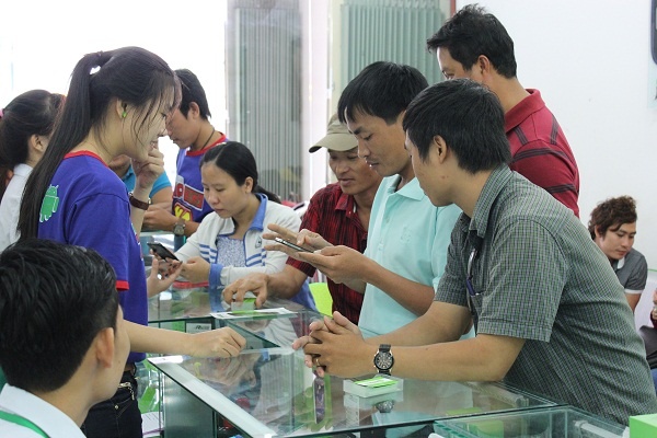 RACER loi tu thach thuc doi thu duoi 3 trieu hinh anh