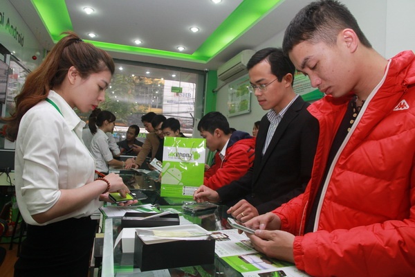 Trai nghiem game nang tren Revo LEAD8 hinh anh