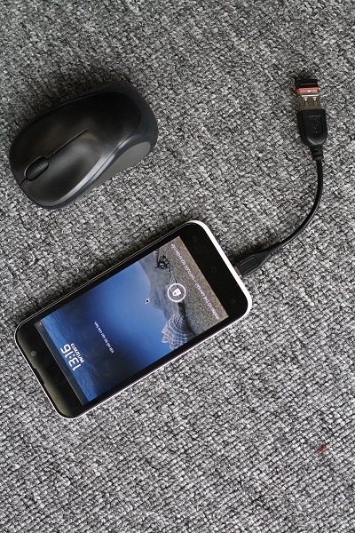 Vi xử lý lõi tứ trên HKPhone được tích hợp nhiều tính năng cao cấp.