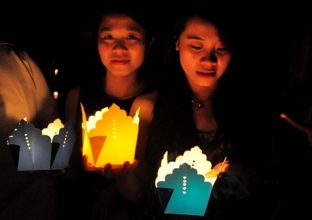 Gioi tre bon phuong voi Gio Trai dat hinh anh