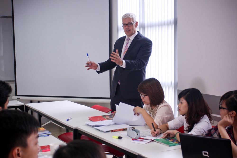 Ngay hoi thong tin tuyen sinh British University Vietnam hinh anh