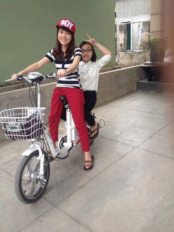 Nếu để con đi xe đạp điện đi học, phụ huynh sẽ chỉ mất vài chục nghìn tiền điện mỗi tháng.