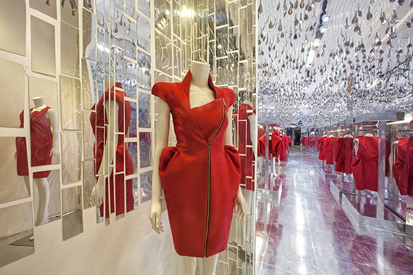 'Con mua thang 4' cho thoi trang Ha Noi hinh anh