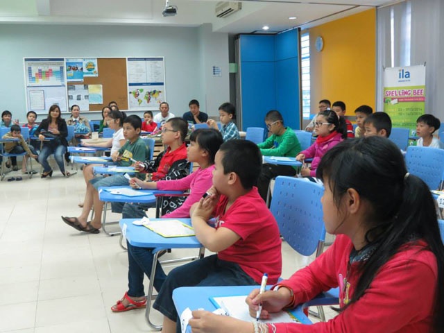 Các thí sinh không khỏi hồi hộp trước giờ thi đấu.