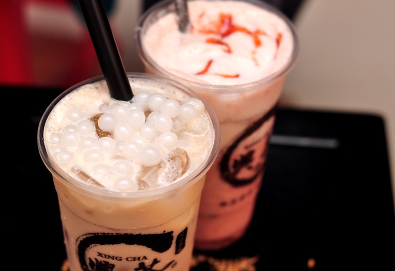 Quan tra sua dong ky la khu pho co hinh anh