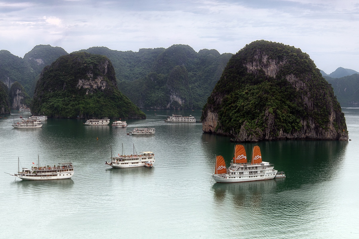 Ban nhac AcrossNight tim thien duong tai Viet Nam hinh anh