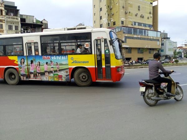 RACER AIR GOLD có tốc độ chụp nhanh và khả năng lấy nét chuẩn.