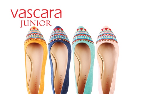 Hướng đến hình ảnh giới trẻ năng động, khỏe khoắn và không kém phần sành điệu, các sản phẩm Vascara Junior được xây dựng dựa trên các sắc màu tươi trẻ và phối khéo léo trong những thiết kế kiểu dáng hiện đại.