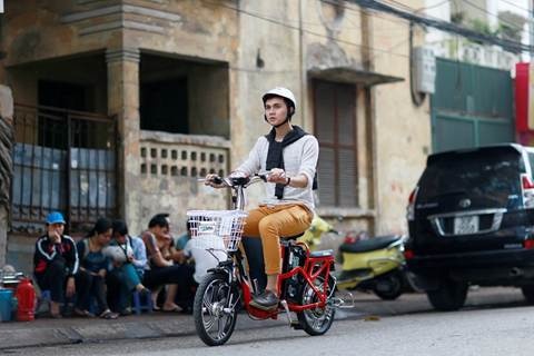 Quãng đường 90km/lần sạc của xe điện HKbike Zinger Extra cũng được tổ chức kỷ lục Việt Nam cấp bằng xác nhận kỷ lục Việt Nam.