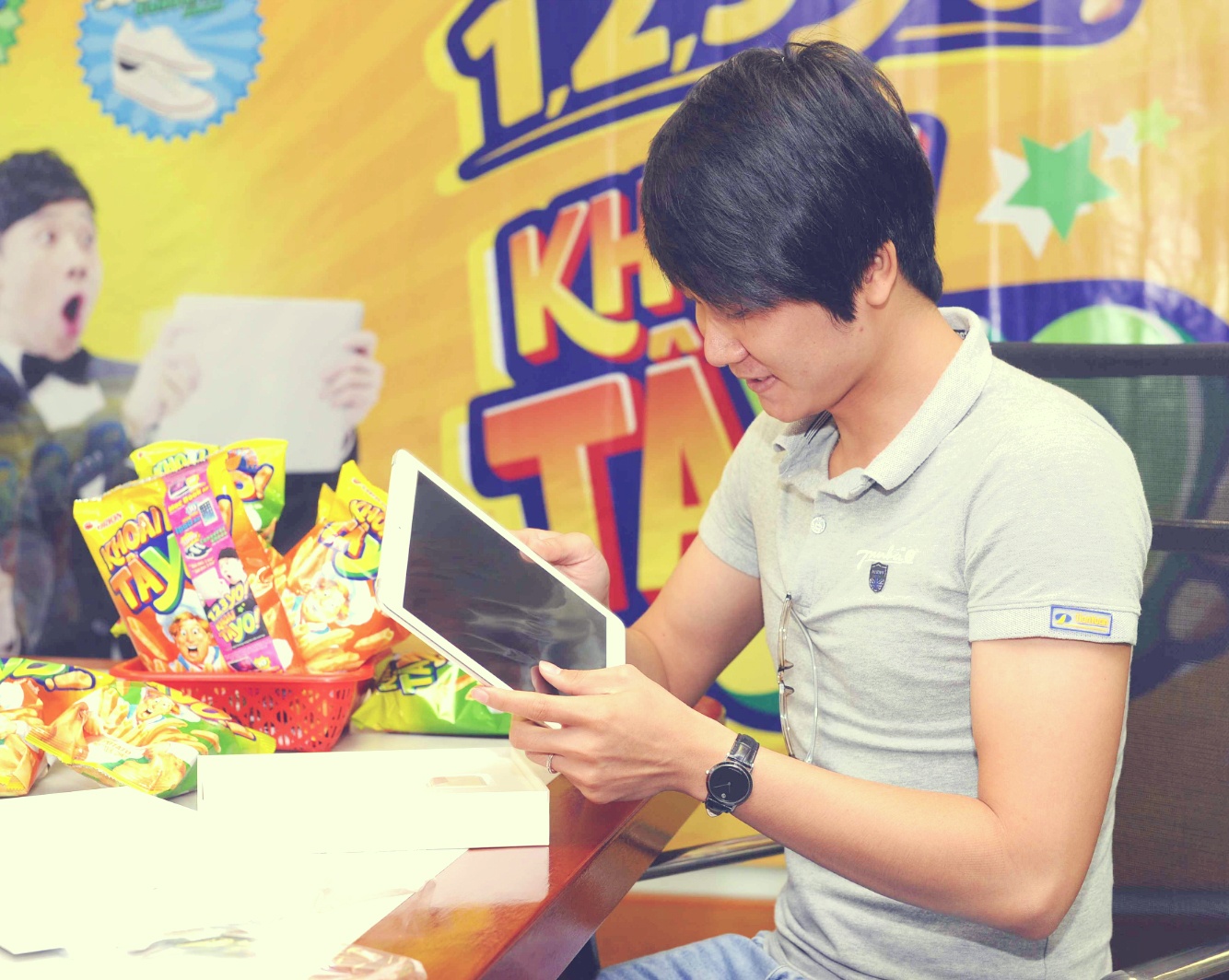 3 mon do ban tre ao uoc so huu hinh anh