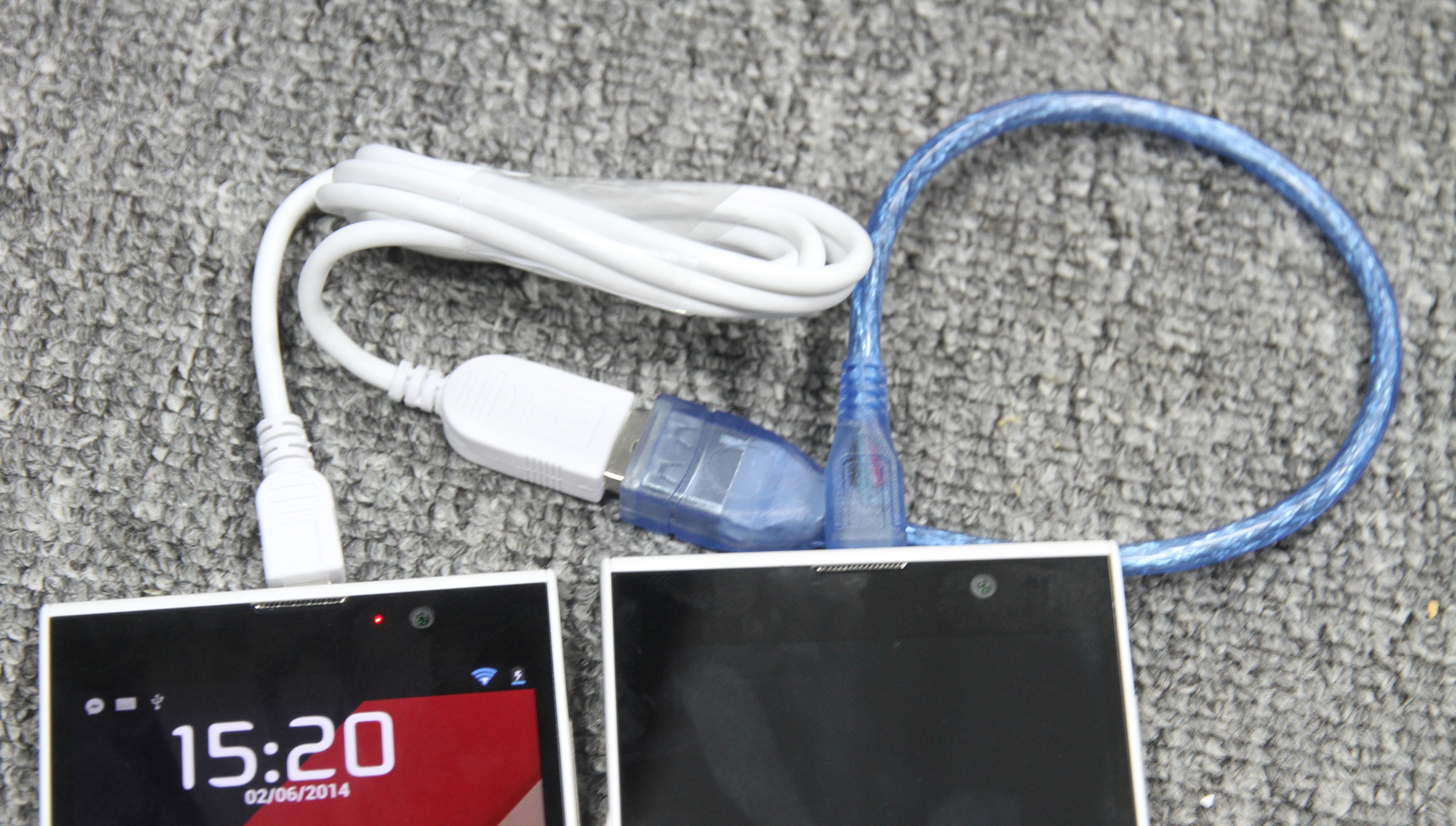 Thử nghiệm sạc pin từ 2 chiếc RACER AIR cho nhau.