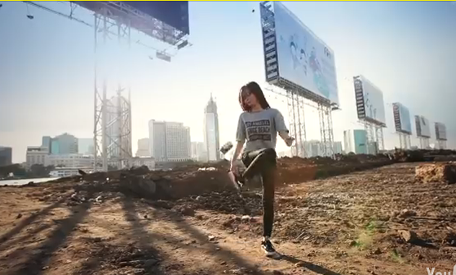 Clip tâng lon hầm Thủ Thiêm được nhiều bạn trẻ yêu thích.